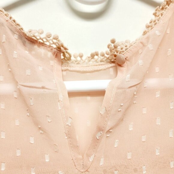 Womens Blush Pink Sleeveless Ruffle Blouse With Lace Accents By Blāshe Size L - Picture 9 of 9
